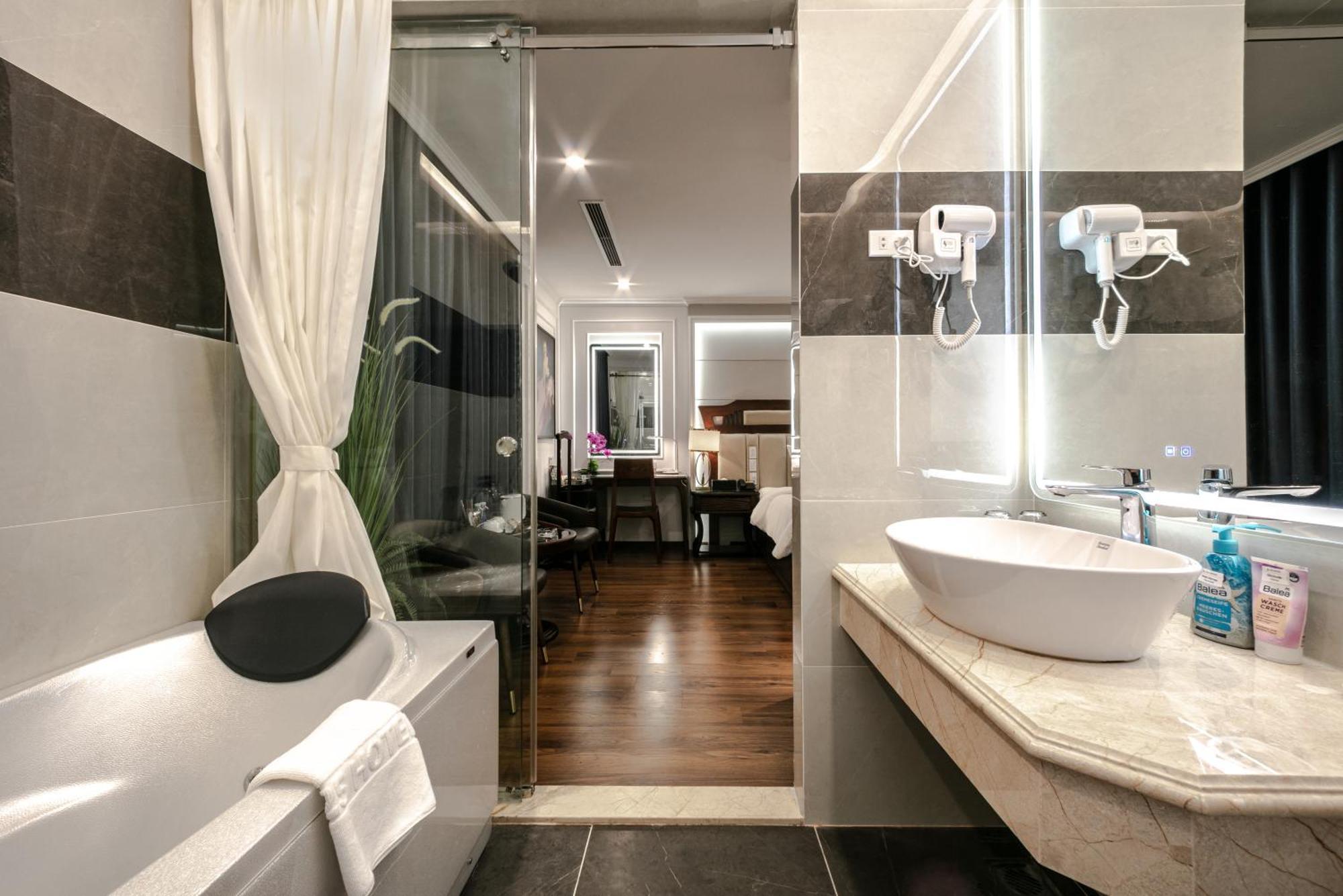 A25 Hotel - 16 Mieu Dam Ханой Екстериор снимка