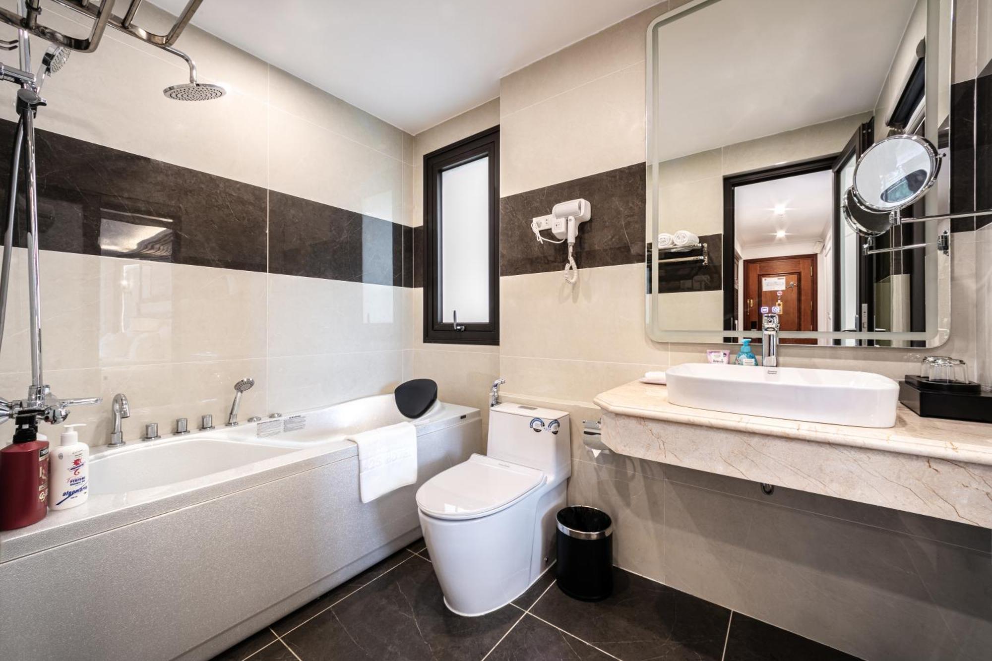A25 Hotel - 16 Mieu Dam Ханой Екстериор снимка